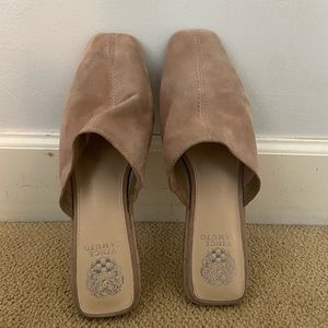 Vince Camuto Flats Size 9